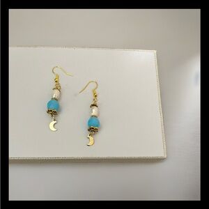 Gold and Turquoise beaded Earrings with genuine pearl.